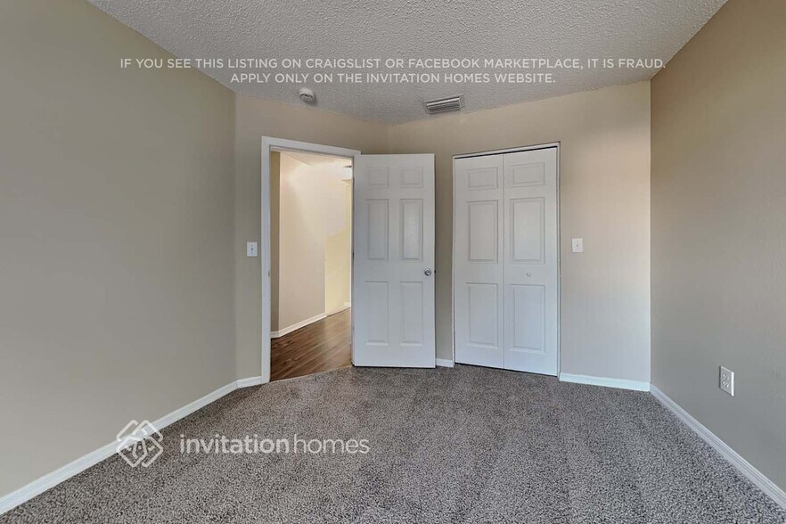 Building Photo - 27439 Breakers Dr