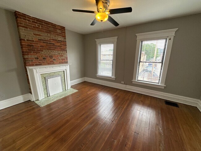 Building Photo - 1555 Hunter Ave