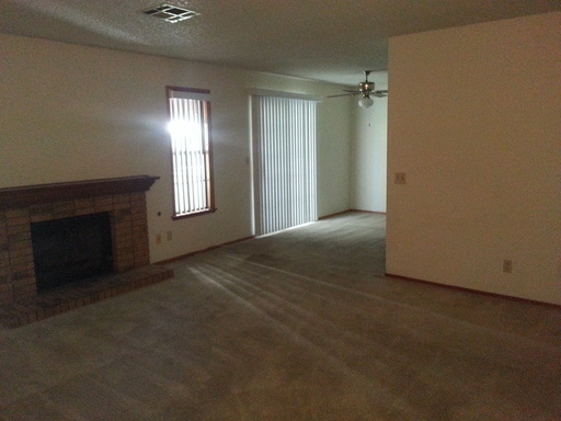 Building Photo - Las Vegas Beautiful 1 bedroom condo.