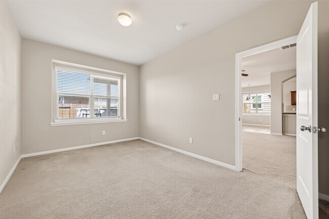 Building Photo - 19662 Little Pine Ln