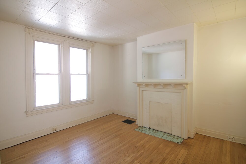 Building Photo - 618 West St