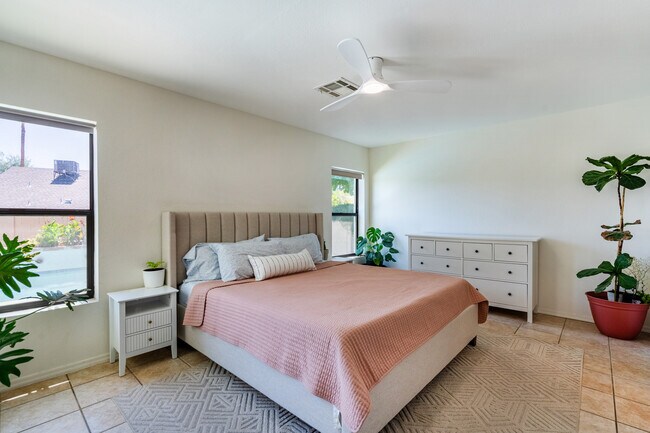 Building Photo - 4113 W Cielo Grande