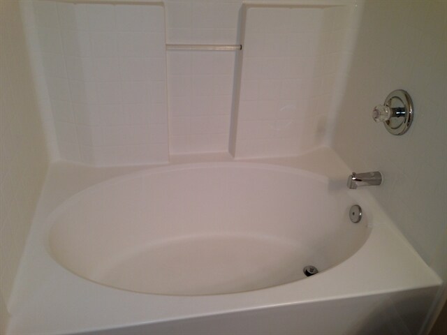 Building Photo - 116 Two Pond Loop