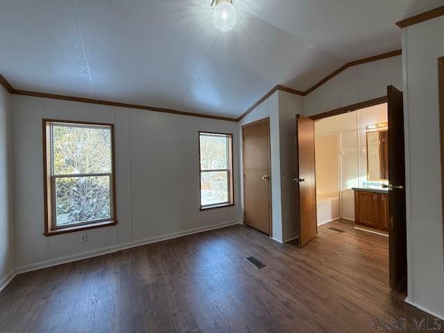 Building Photo - 321 Cord St