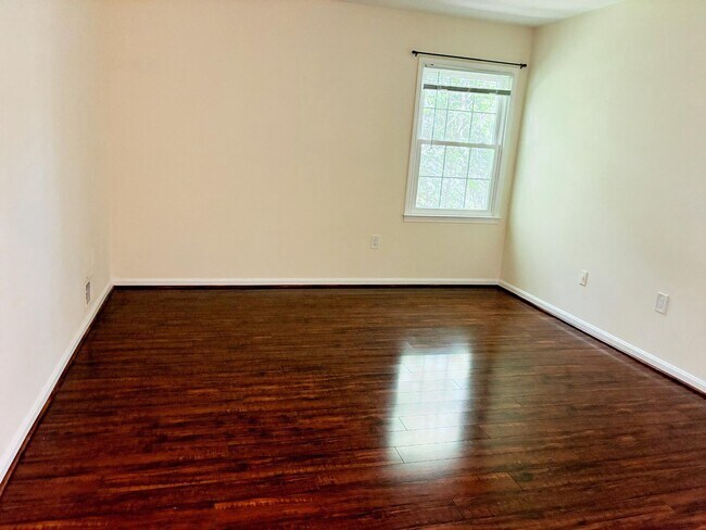 Building Photo - 4834 King Solomon Dr