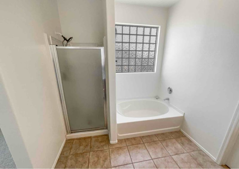 Building Photo - 7214 W St Charles Ave