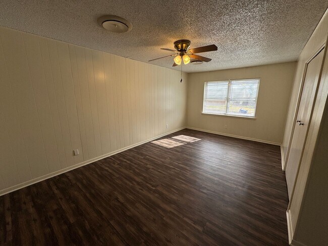 Building Photo - 4-Bedroom Home for Rent in Copperas Cove, TX