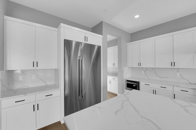 Building Photo - 10648 Stone Ledge Ave