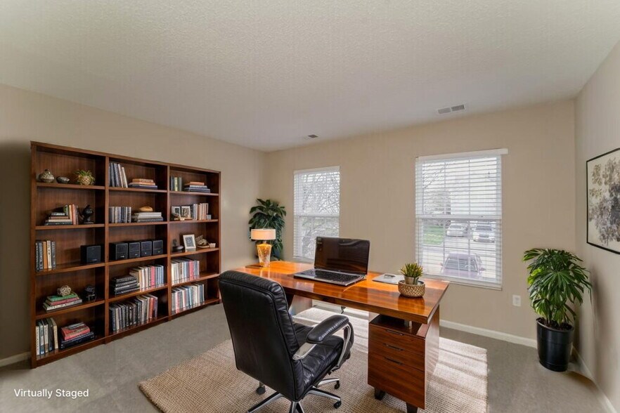 Building Photo - 2320 Highland Park Dr