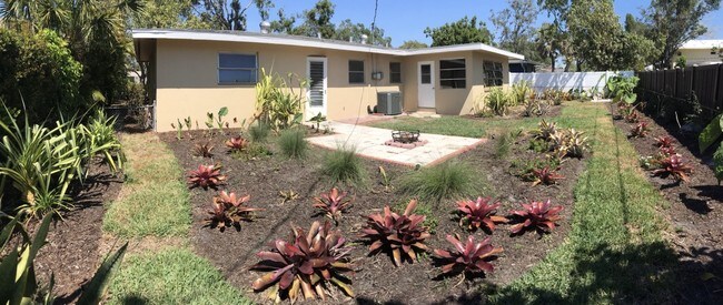 Building Photo - 1184 Milano Dr