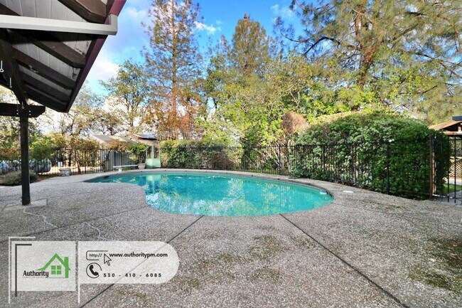 Building Photo - 15714 Middletown Park Dr