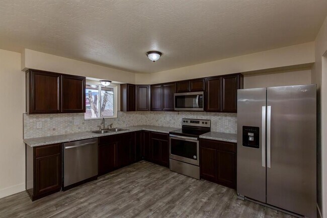 Building Photo - 2999 Fort Garland Dr