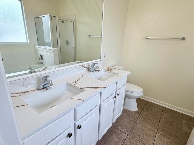 Building Photo - 6530 Signal Point Ln