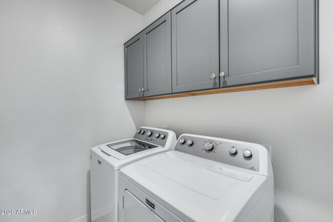 Building Photo - 3044 W Monte Way