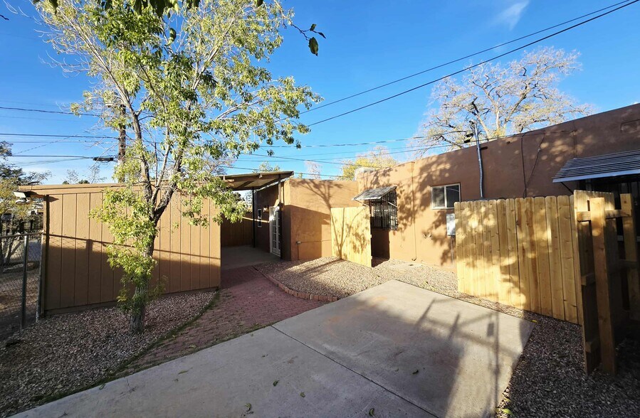 Building Photo - 3715 Simms Ave SE