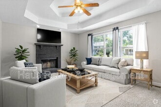Building Photo - 203 Sarah Elizabeth Dr