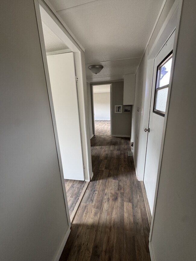 Building Photo - 1329 Hudson Ln