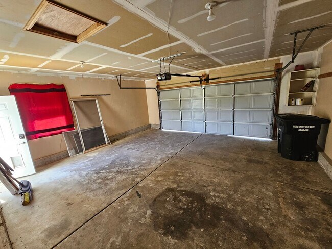 Building Photo - Beautifully Remodeled 4 Bed / 2 Bath Home in Stansbury Park