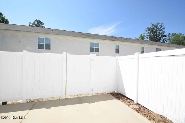 Building Photo - 4267 Dudleys Grant Dr
