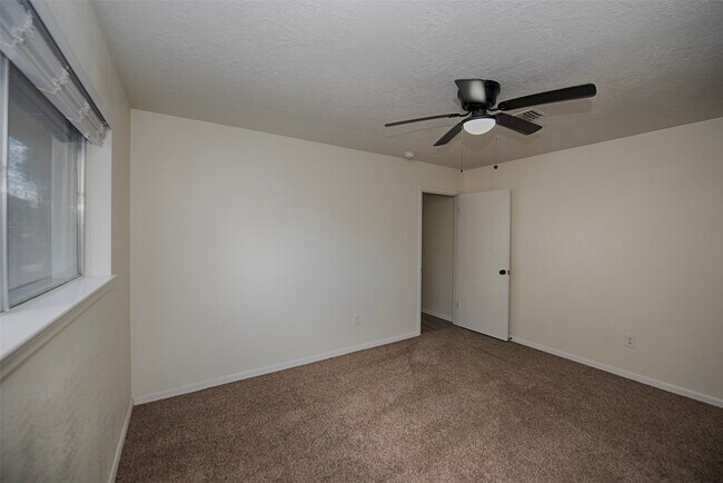 Building Photo - 309 E X St