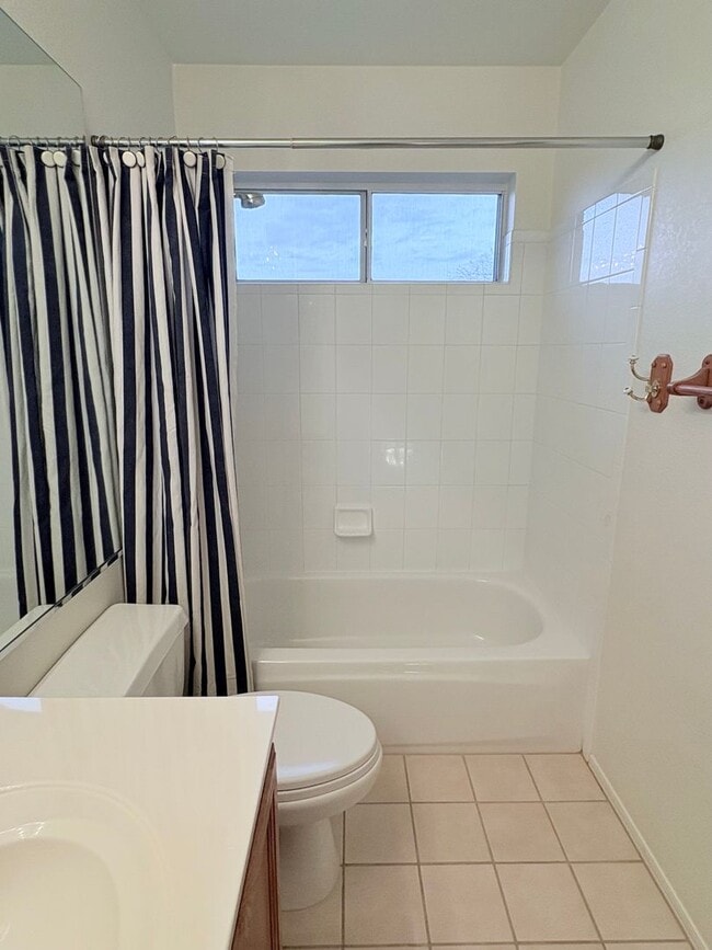 Building Photo - Spacious 4BR/3BA Two-Story Home Near Sabino Canyon