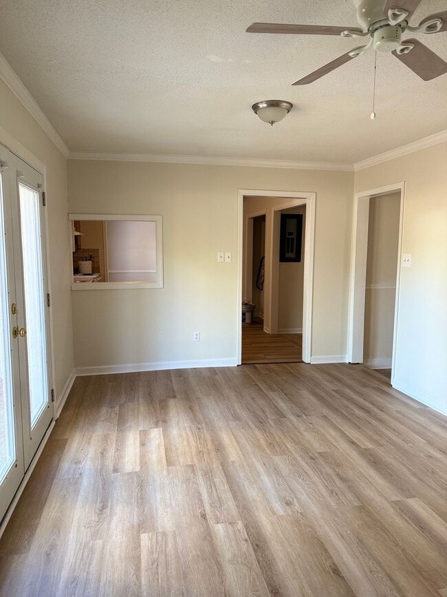 Building Photo - 4 Bedroom, 3 Bath Home – Fully Updated & Move-In Ready! ($1,750/mo)