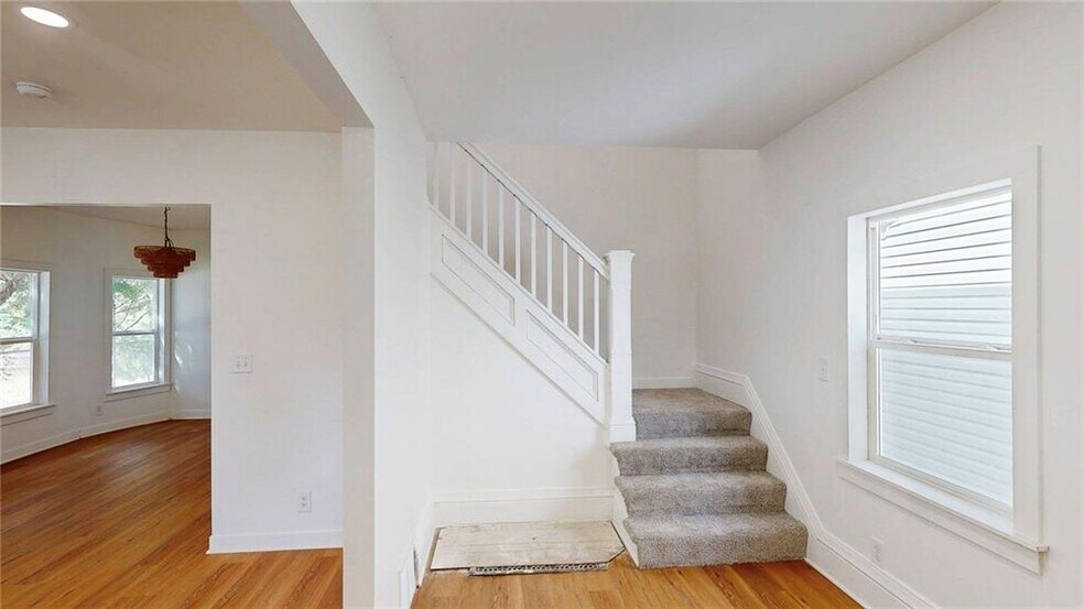 Building Photo - 912 Ohio Ave