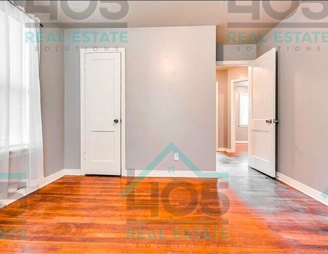 Building Photo - Norman 3 Bed- Coming Soon!