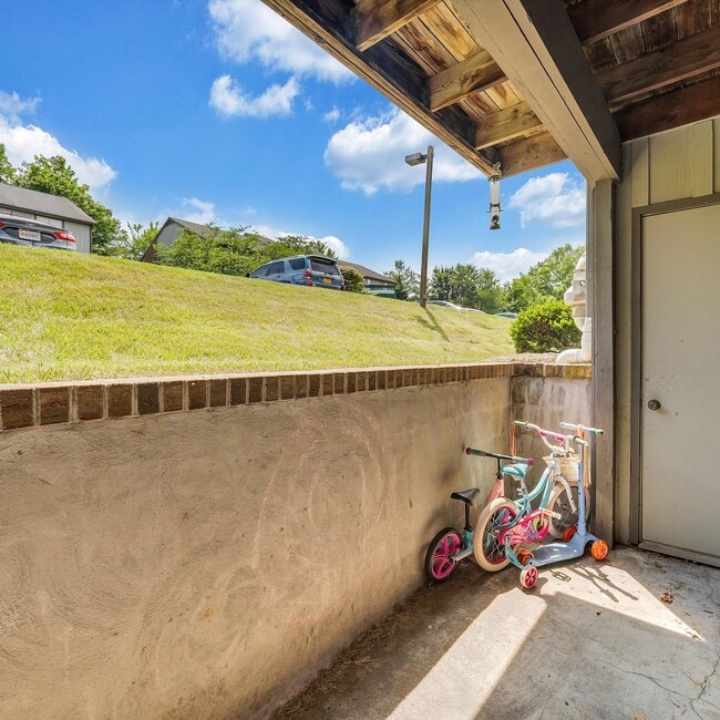 Building Photo - 802 Claytor Square