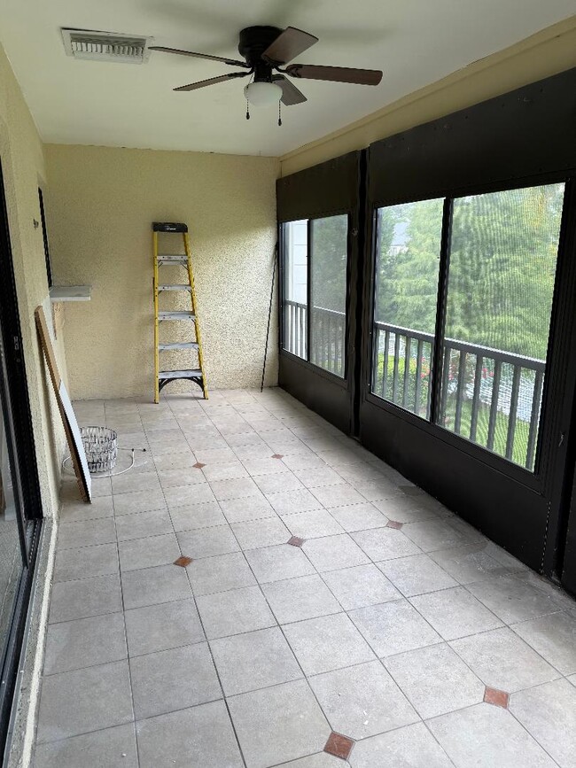 Building Photo - 13048 Village Chase Cir