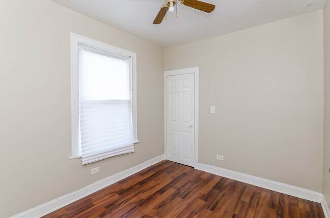 Building Photo - 10645 S May St