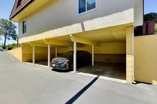 Building Photo - 1281 Ayala Dr