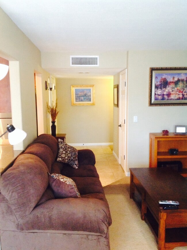 Building Photo - 6651 N Campbell Ave