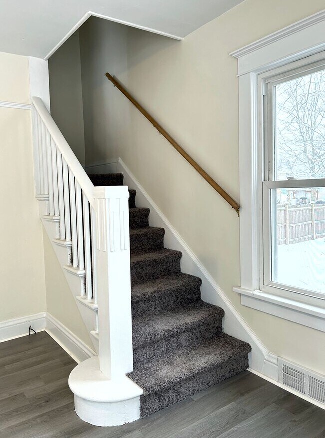 Building Photo - Two Bedroom Home Coming Soon in Grove City