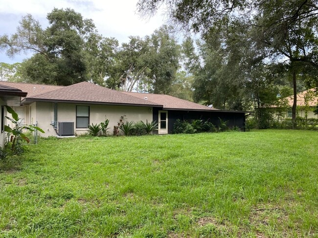 Building Photo - 10190 SW 202nd Cir