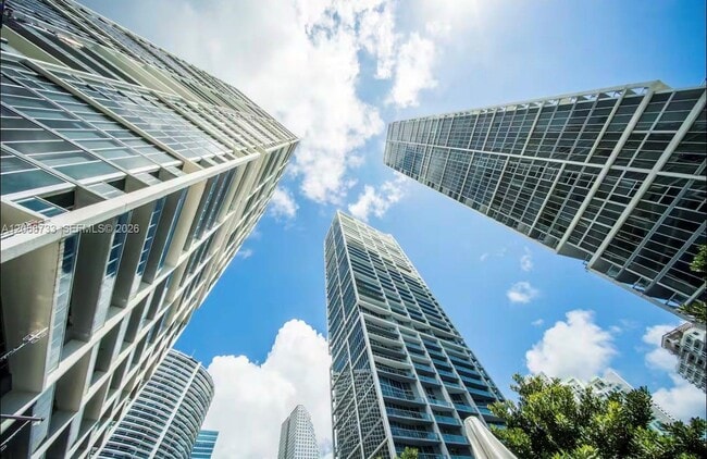 Building Photo - 485 Brickell Ave