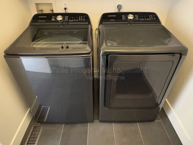 Building Photo - 14973 W 32nd Dr