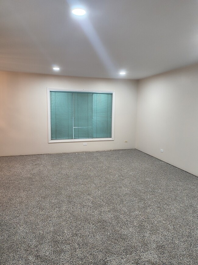 Building Photo - 1355 Blair Ln