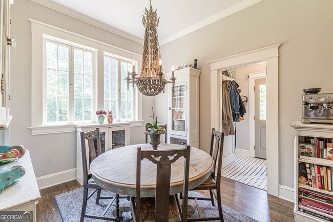 Building Photo - 1878 Cambridge Ave