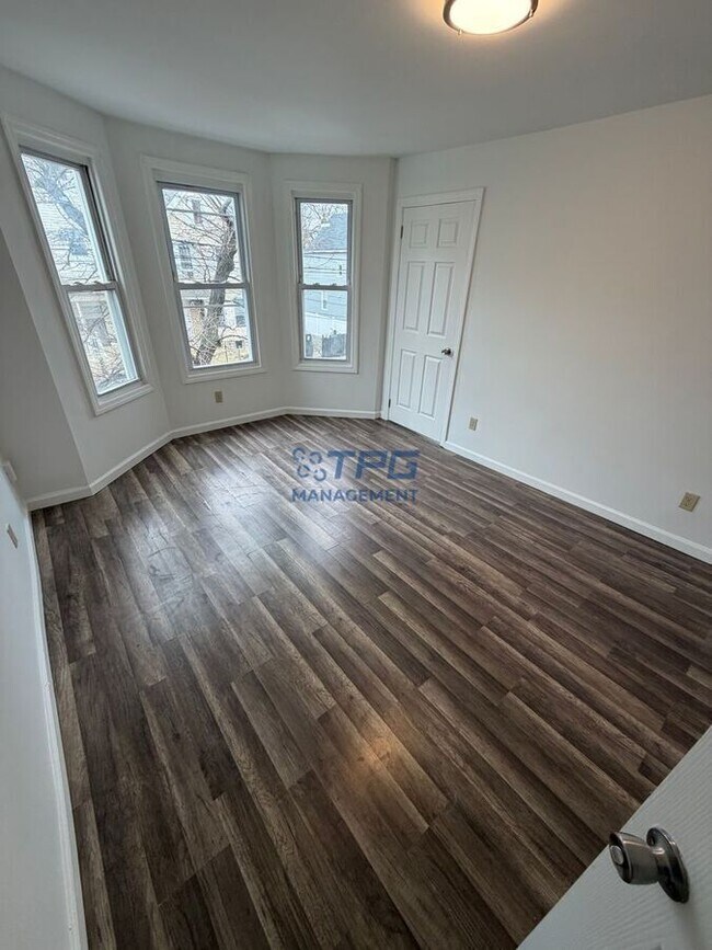 Building Photo - 792 S 15th St