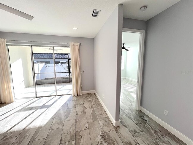 Building Photo - 10 Emmons Ln