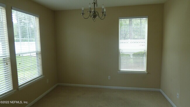 Building Photo - 625 Oakleaf Plantation Pkwy