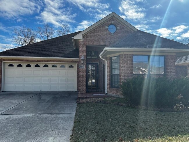 Building Photo - 4930 Julia Ct
