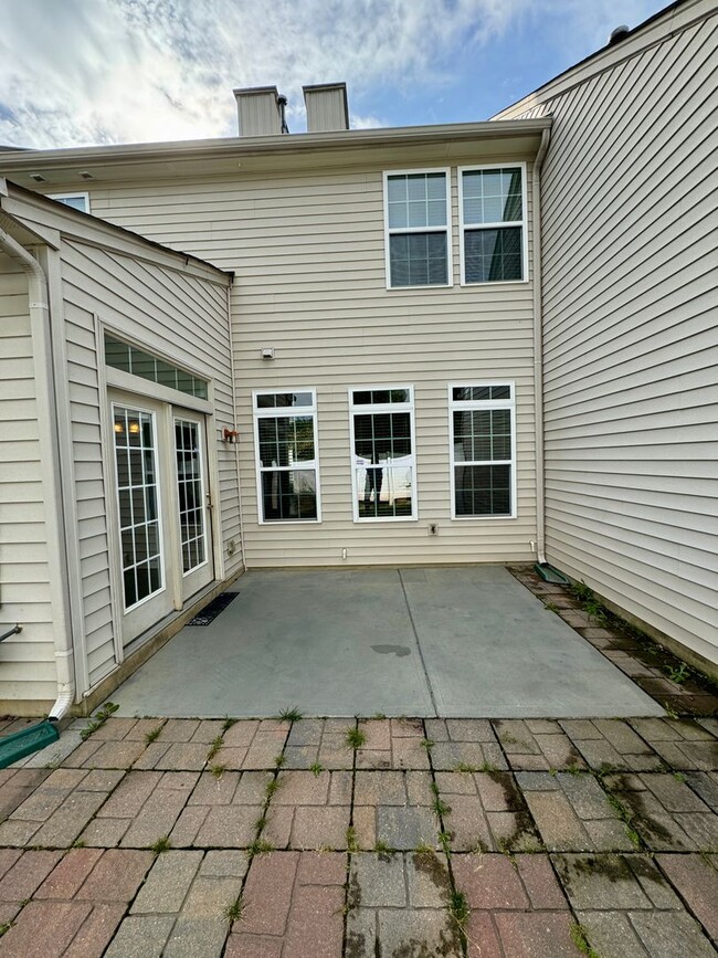 Building Photo - 3BR/2BA TOWNHOUSE IN BEREWICK