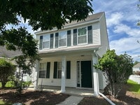 Building Photo - Three Bedroom, University Park Home!