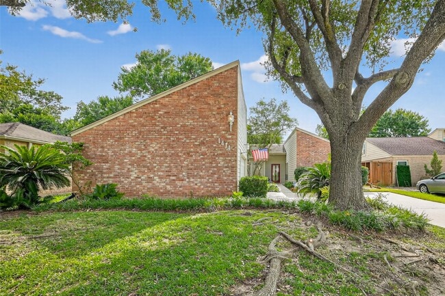 Building Photo - 1414 S Kirkwood Rd