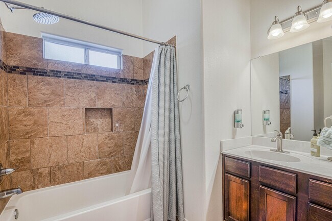 Building Photo - 7701 Maple Landing Court