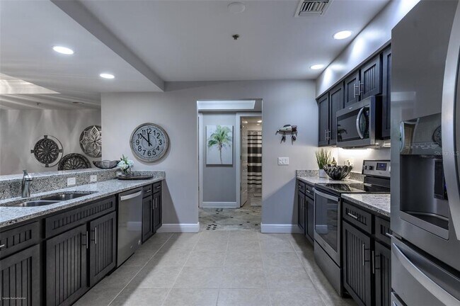 Building Photo - 3313 Sunset Key Cir
