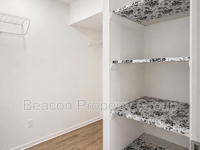 Building Photo - 102 Saltlick Trace