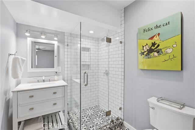 Building Photo - 116 5th Pl